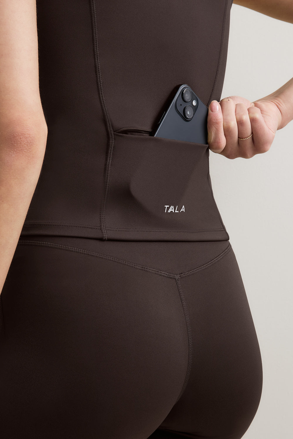 SkinLuxe Sleeveless Zip Through Running Top - Americano