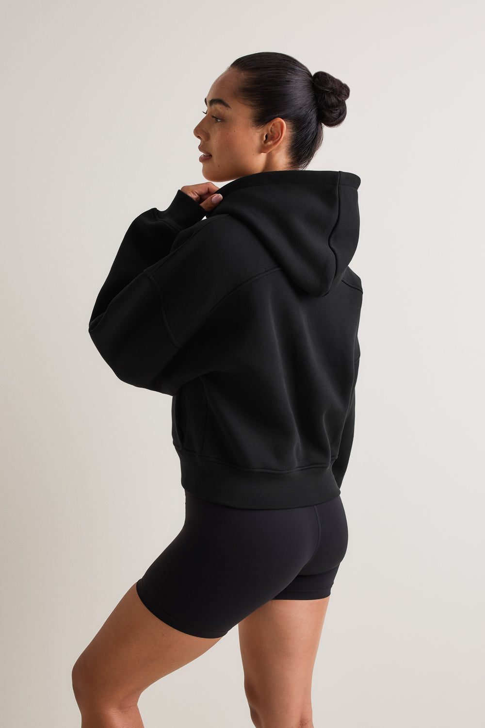 Cocoon Pull Over Hoodie - Black