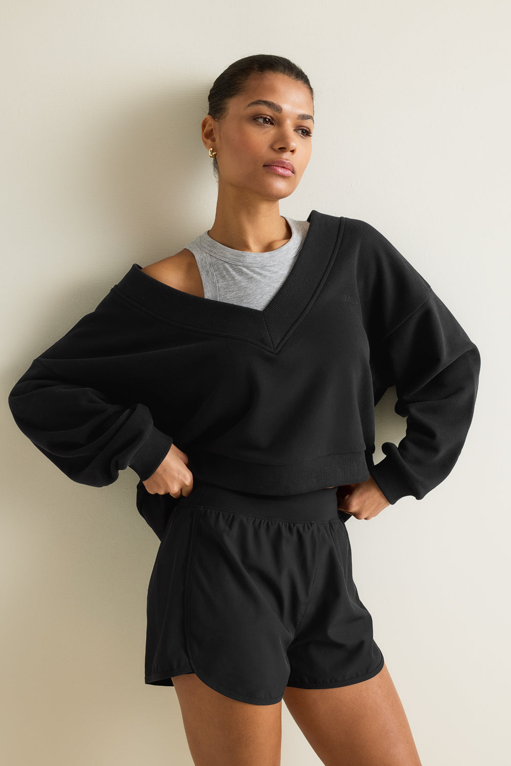 V-Neck Sweatshirt - Black