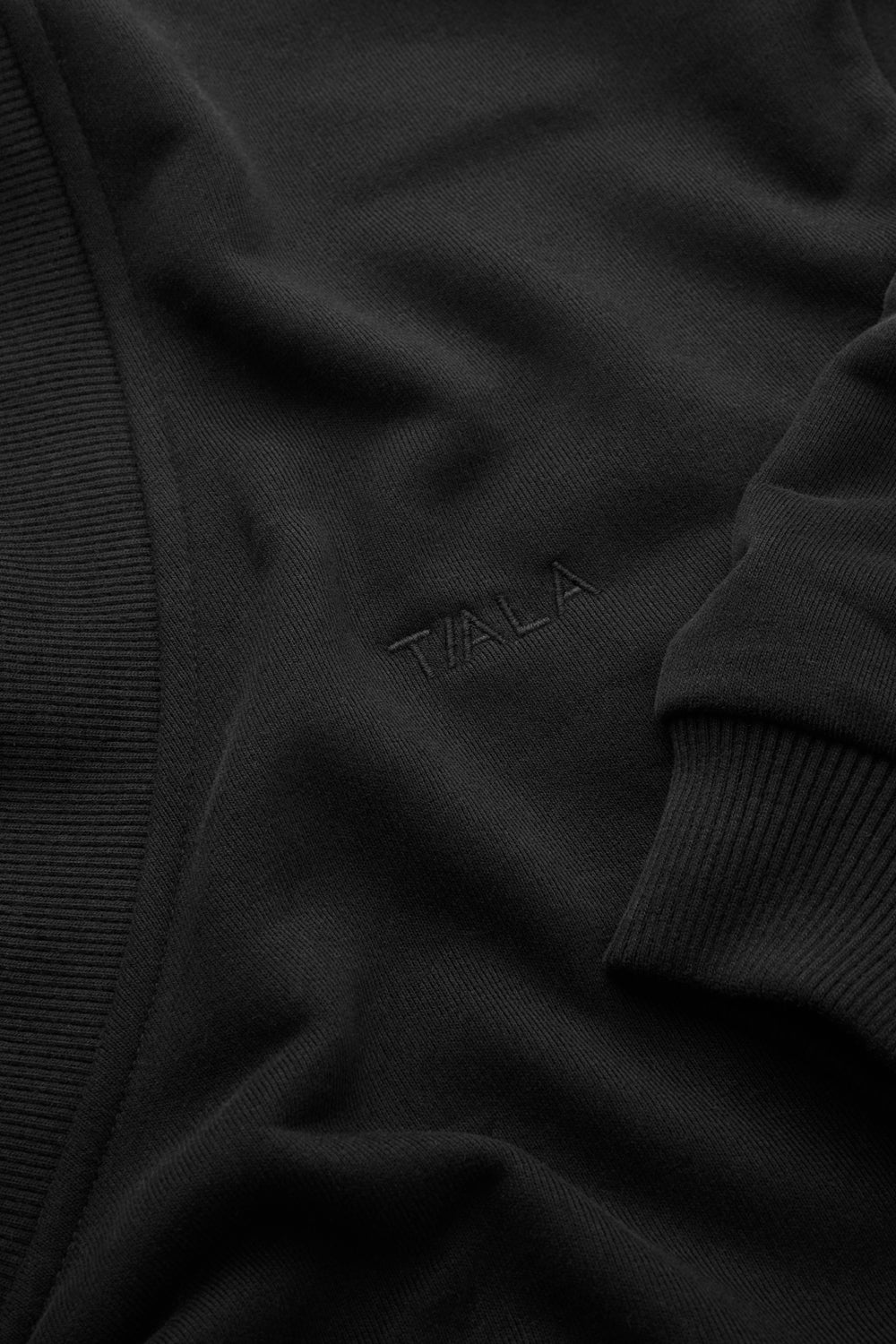 V-Neck Sweatshirt - Black