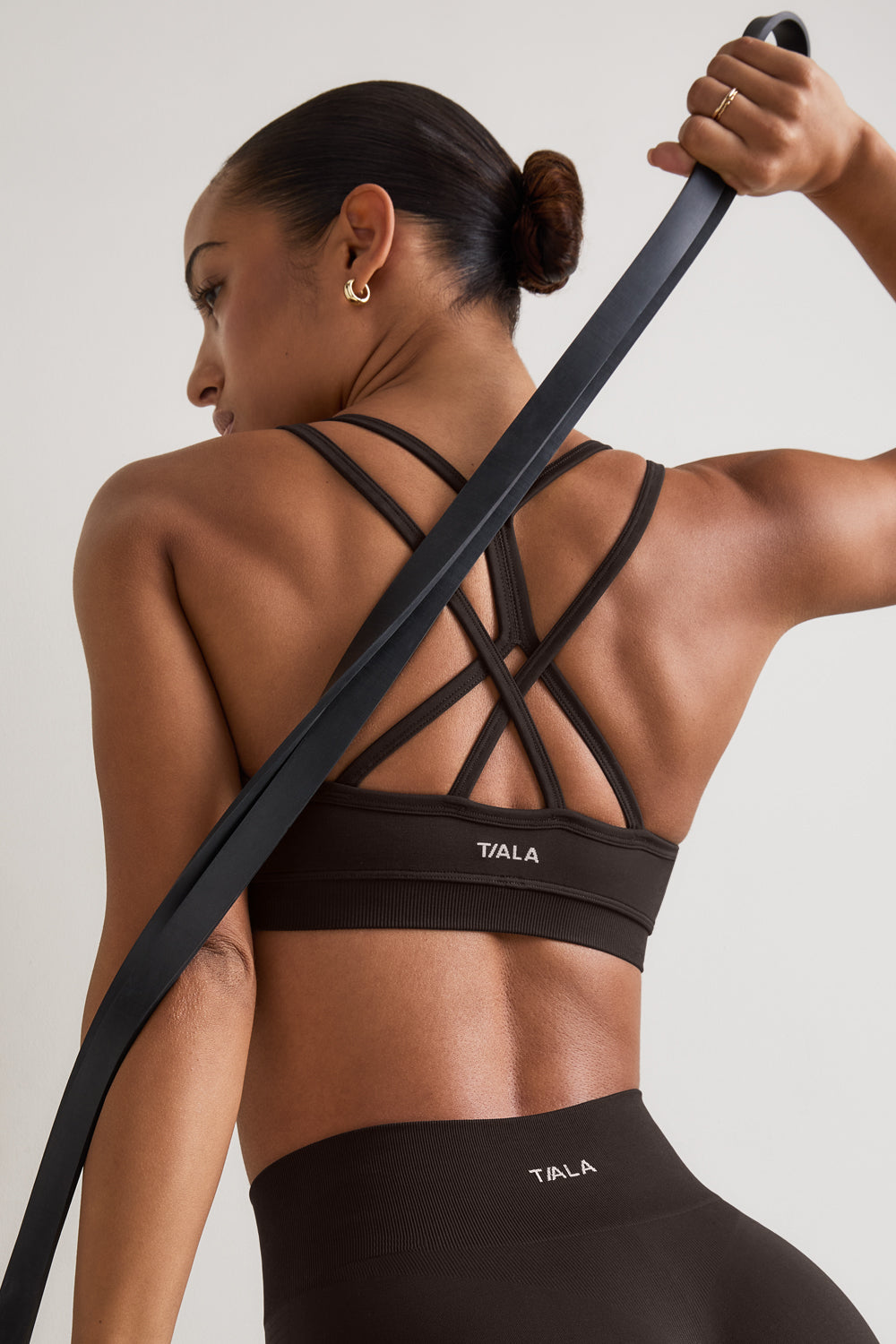 Sculpt Seamless Multi Strap Sports Bra - Americano