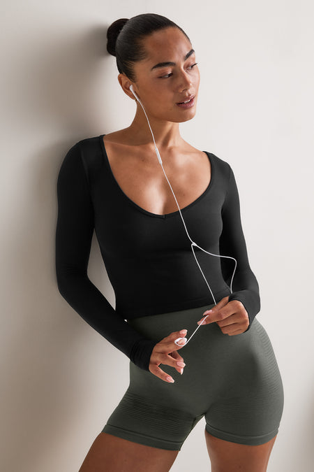 Sculpt Seamless Wide Scoop Neck Top - Black