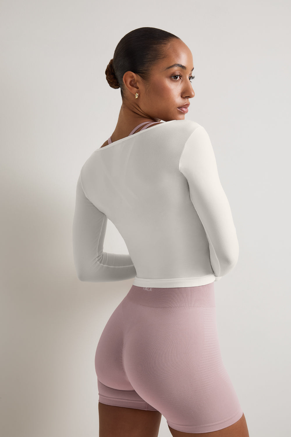 Sculpt Seamless Wide Scoop Neck Top - Ivory