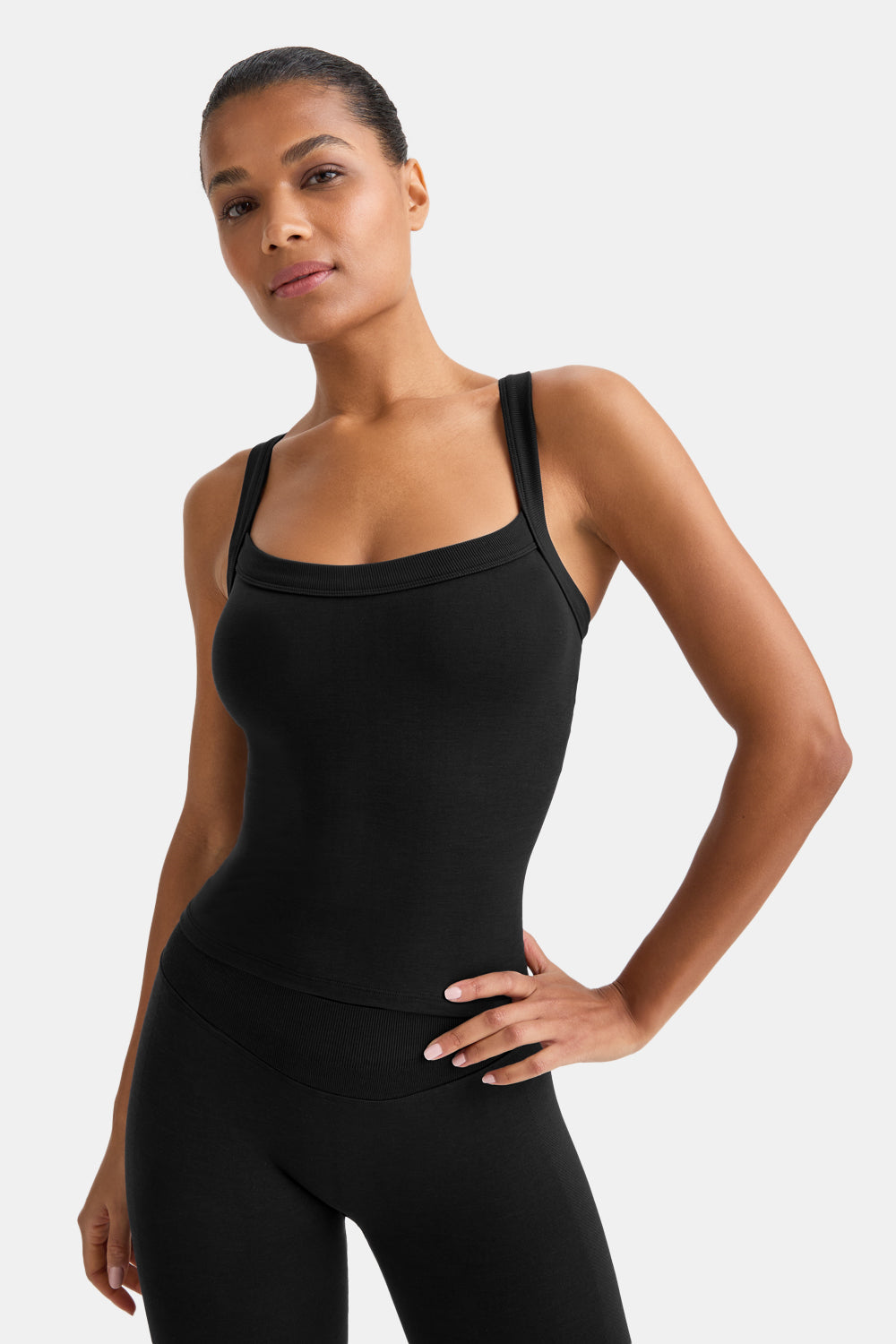 Sculpt Seamless Wide Scoop Neck Cami - Black