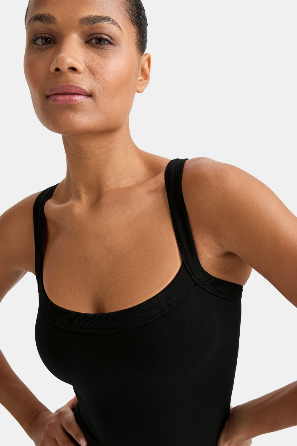 Sculpt Seamless Wide Scoop Neck Cami - Black
