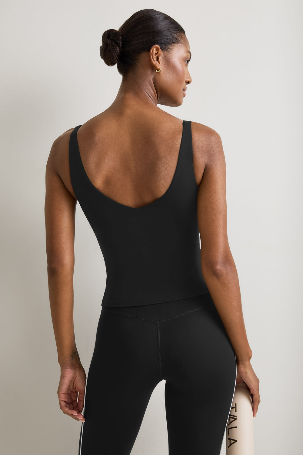 SkinLuxe Contrast Piping Vest - Shadow Black