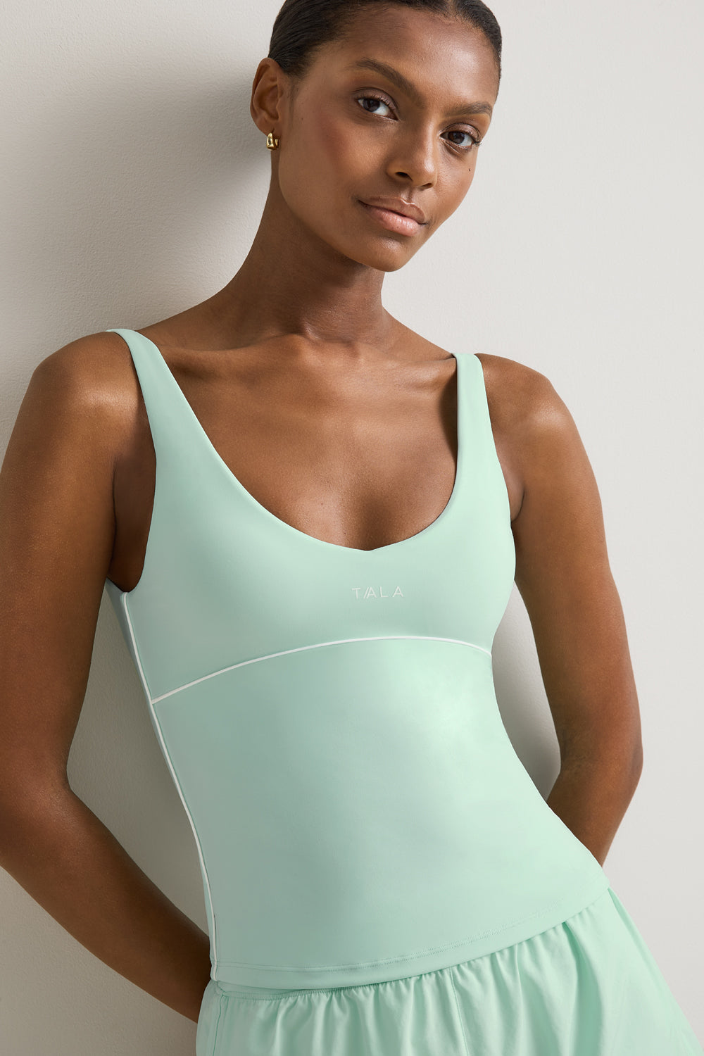 SkinLuxe Contrast Piping Vest - Soft Mint