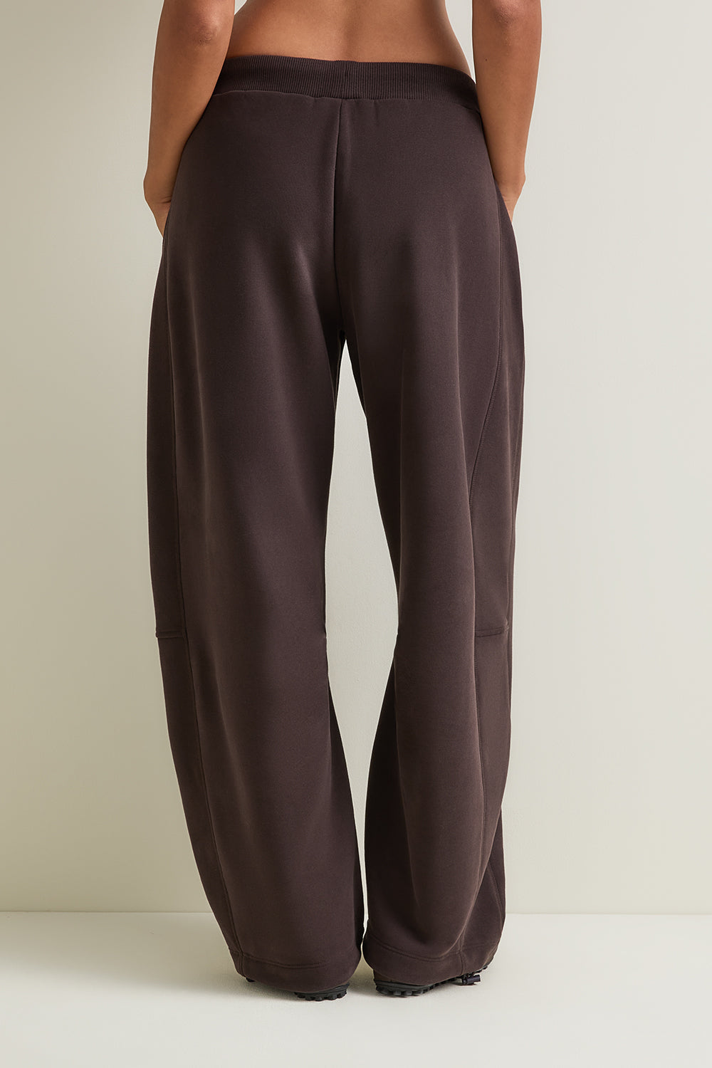 Organic Cotton Barrel Leg Jogger - Americano
