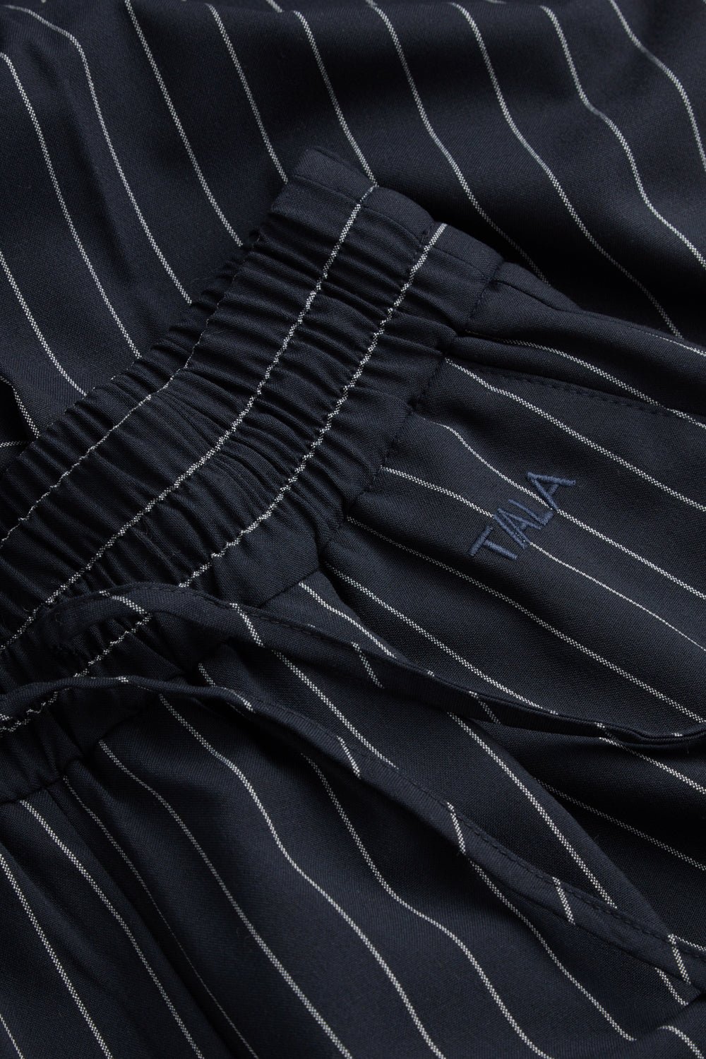EVERYDAY TAILORING DRAWSTRING WIDE LEG TROUSERS - NAVY STRIPE