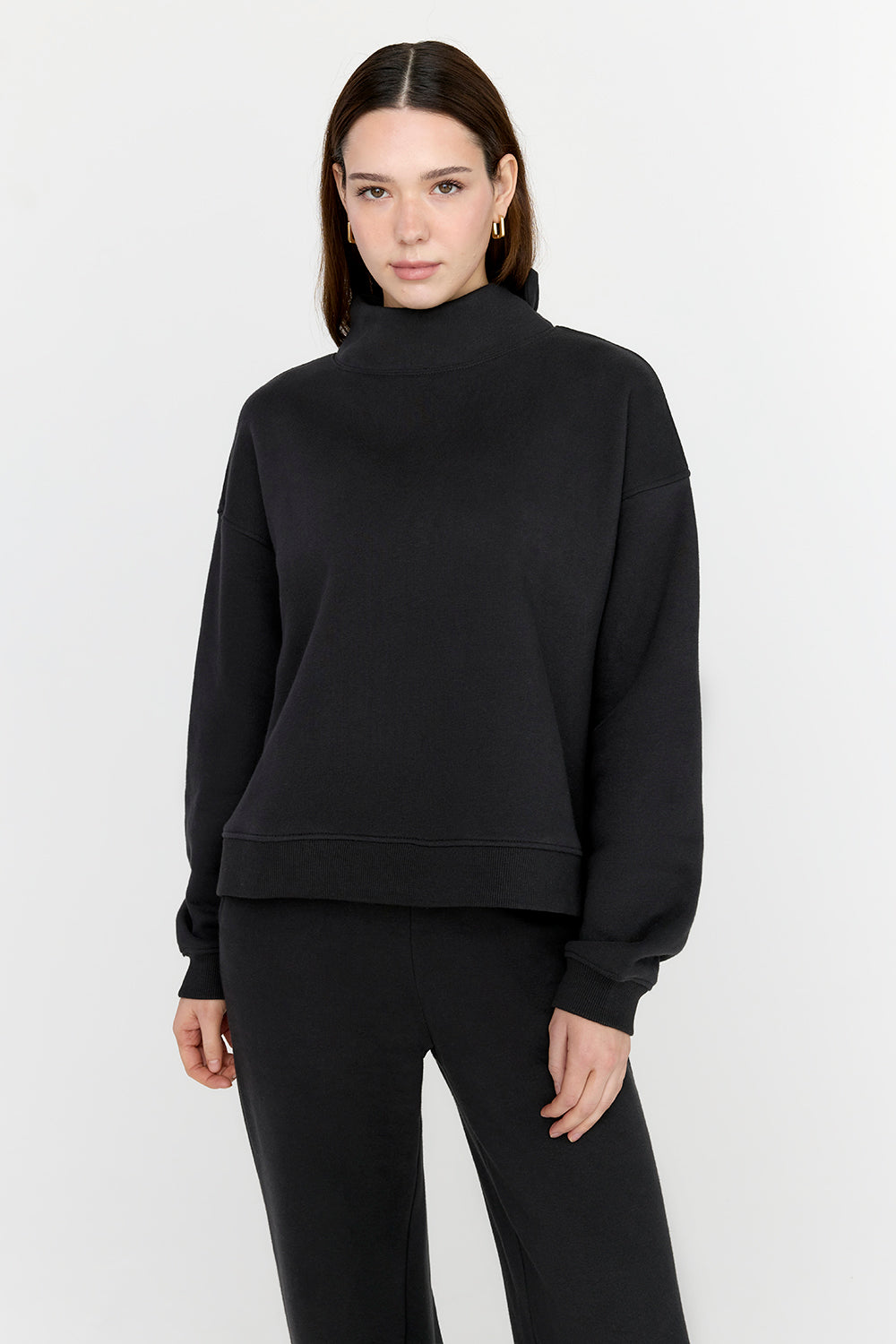 EVERYDAY LOOSE HEM MOCK NECK SWEATSHIRT - BLACK – TALA