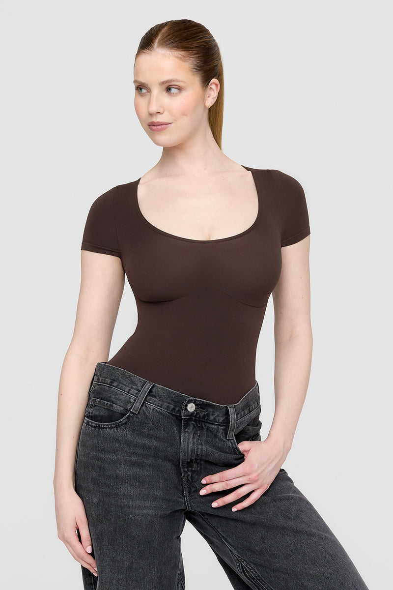 365 CONTOUR SHORT SLEEVE SHAPING BODYSUIT - ESPRESSO