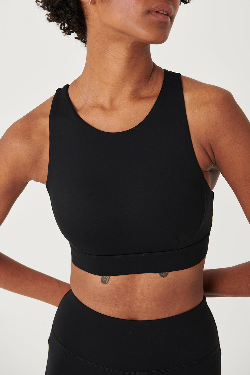 SKINLUXE OPEN BACK SPORTS BRA - SHADOW BLACK
