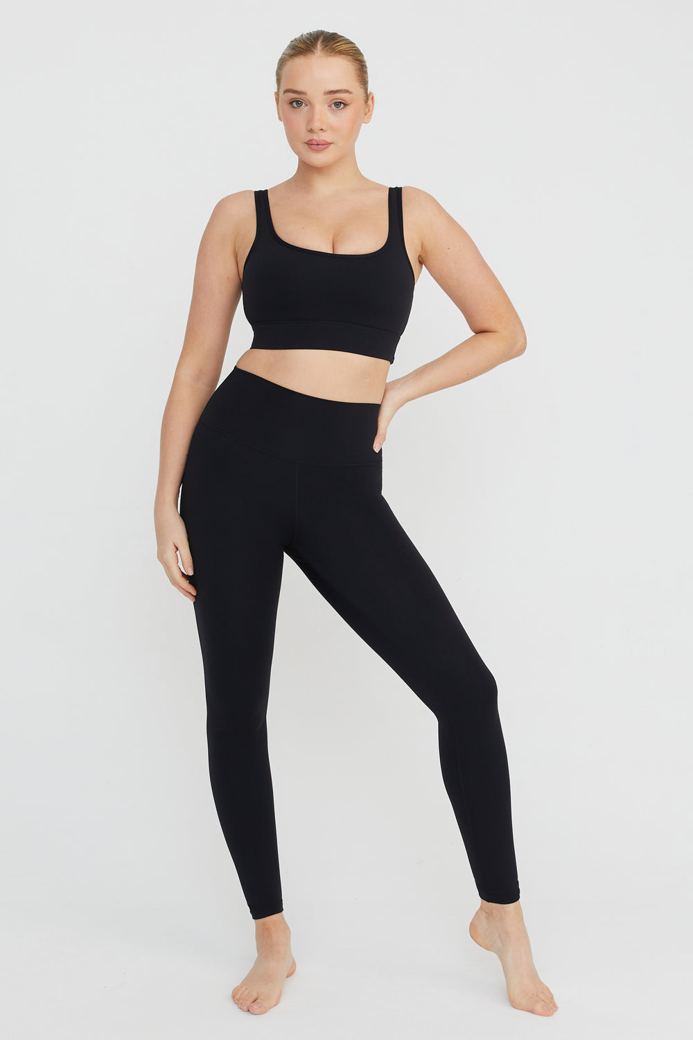 DAYFLEX SQUARE NECK SPORTS BRA - SHADOW BLACK