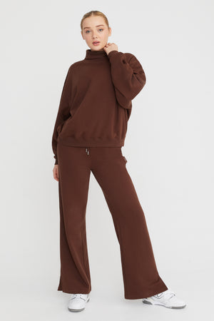 OFF DUTY WIDE LEG CLUB JOGGER - WALNUT