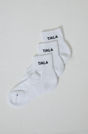 REGULAR SOCK - WHITE WITH BLACK LOGO - 3 PACK