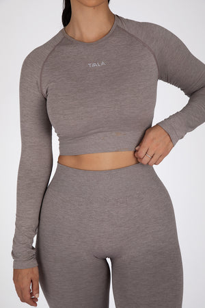 SCULPT SEAMLESS LONG SLEEVE CROP TOP - TAUPE MARL